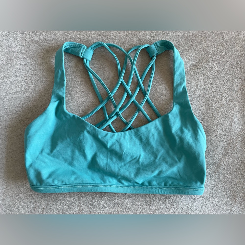 Lululemon Free to Be Wild Bra Sz 6 Light Blue Green